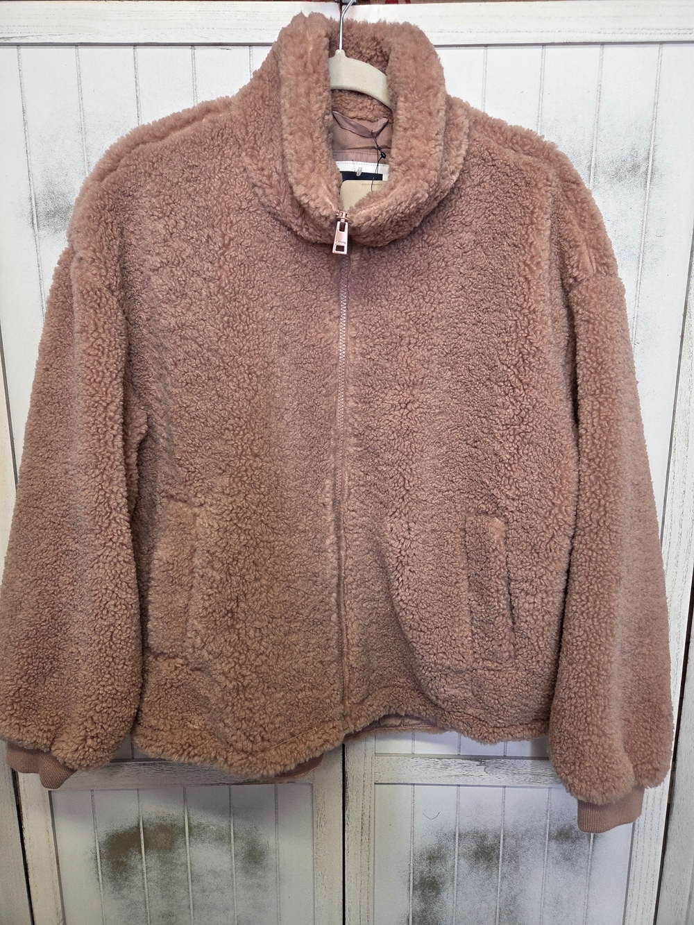 NWT LEVIS SHERPA COAT MEDIUM